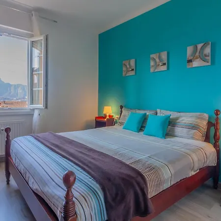 Blue Village * Lierna