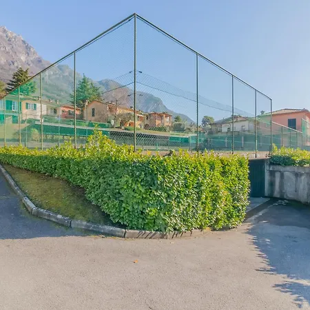 Apartment Blue Village Lierna