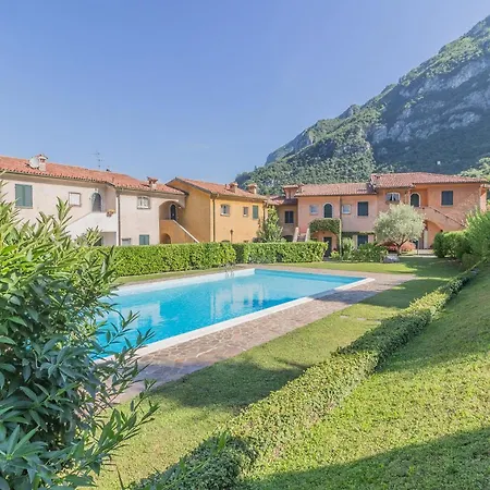 Blue Village Apartment